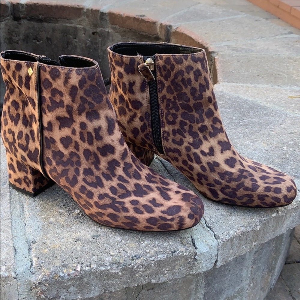 Sam and Libby Cheetah print ankle booties